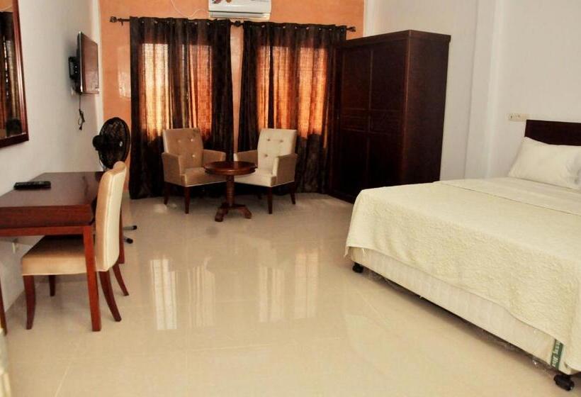 اتاق لوکس, Ambassadors Annexe