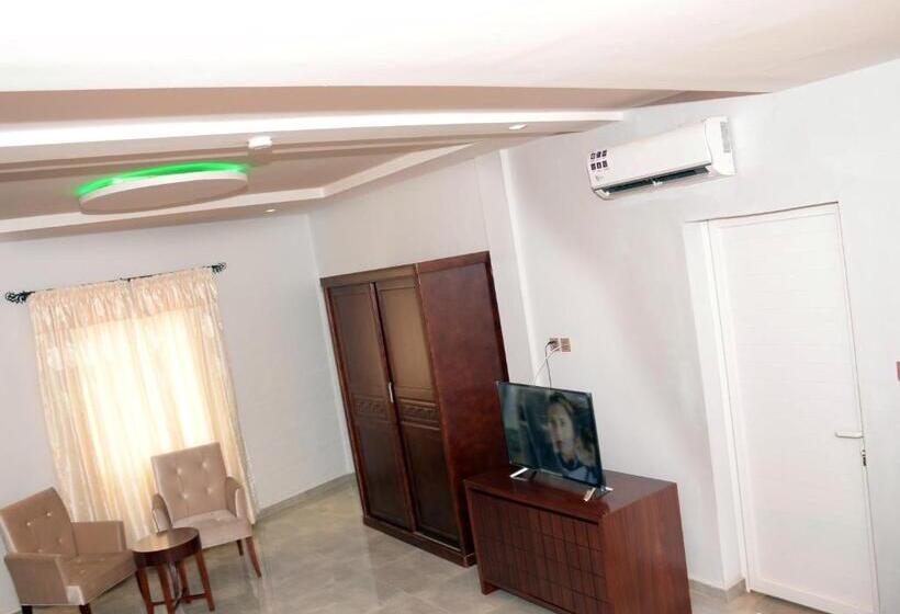 اتاق لوکس, Ambassadors Annexe