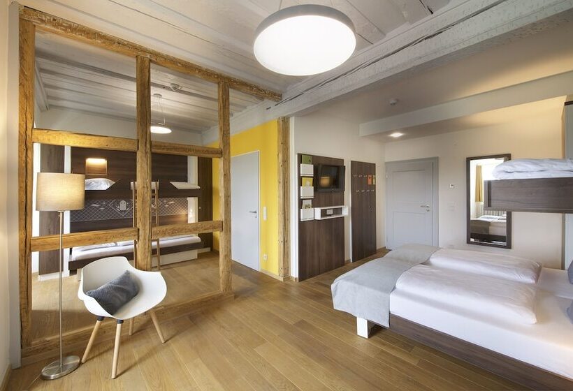 غرفة سوبيريور رباعية, Jufa Hotel Kronach – Festung Rosenberg