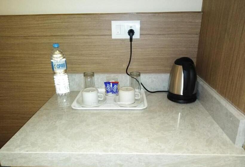 豪华房间, Rathna Residency