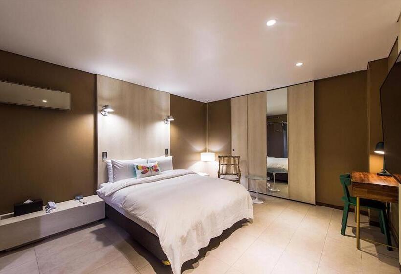 Номер Стандарт, Soho Hotel Airport