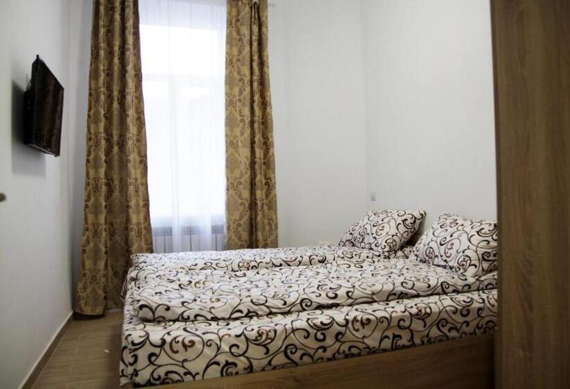 اتاق استاندارد, Etno Hostel