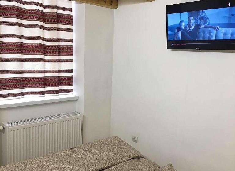 اتاق خانوادگی, Etno Hostel