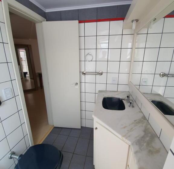 דירת חדר, Manhattan Apart