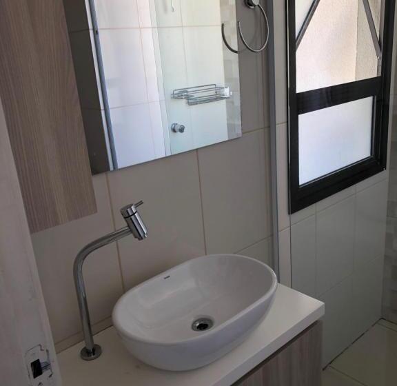 סטודיו סטנדרט עם מרפסת, Manhattan Apart