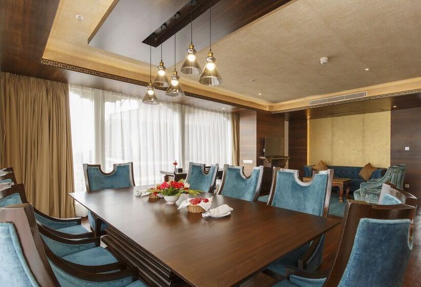 سوئیت پرزیدنت, Ramada By Wyndham Kathmandu Dhumbarahi