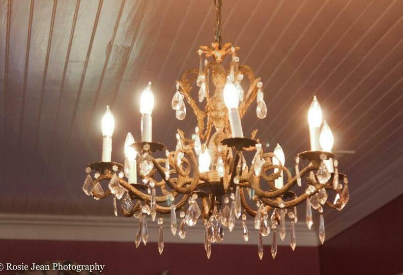 غرفة ديلوكس, Flowertown Bed And Breakfast