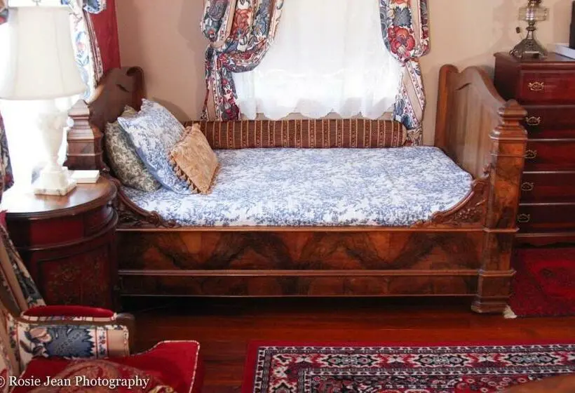 デラックスルーム, Flowertown Bed And Breakfast