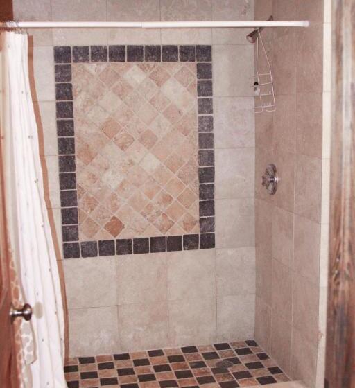 غرفة عائلية مطلّة علي الحديقة, Flowertown Bed And Breakfast