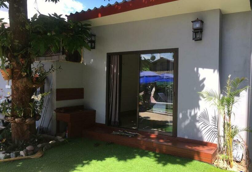 Бунгало Стандарт Вид на Сад, Faraway Suites