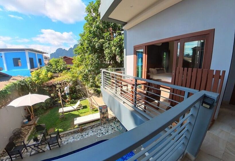 Семейный Номер, Faraway Suites