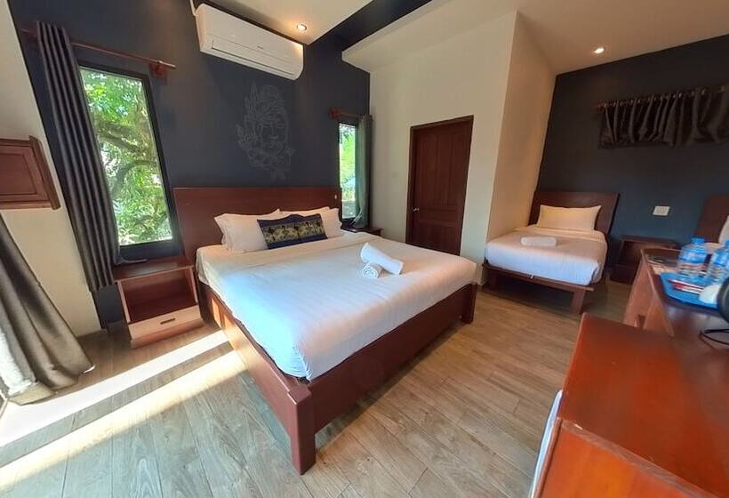 Семейный Номер, Faraway Suites