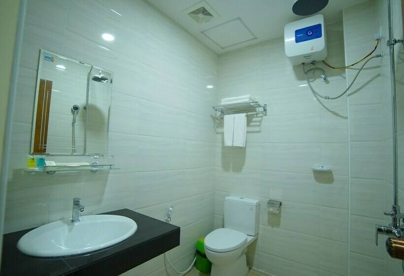 اتاق سوپریور, Present