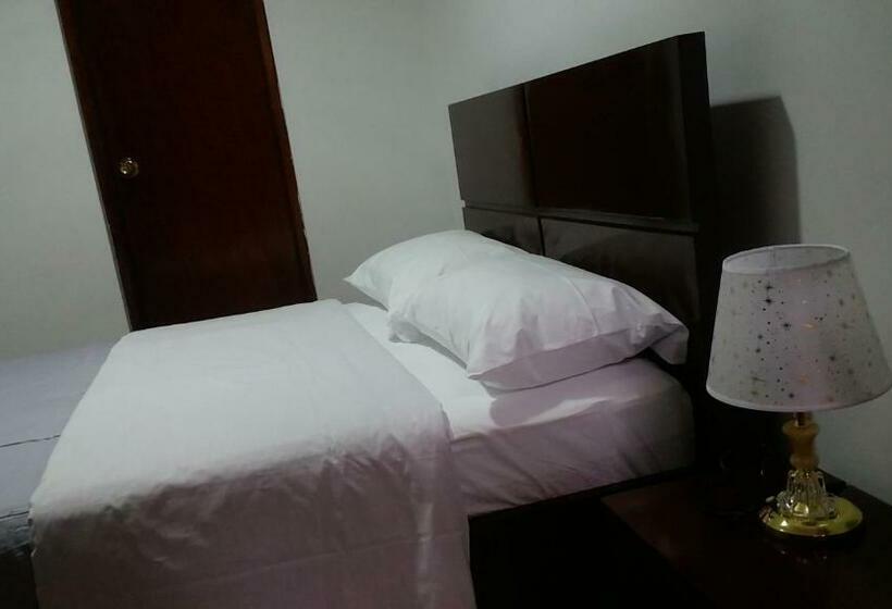 اتاق اکونومی, Tintaya