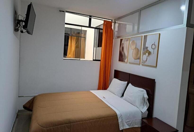 اتاق اکونومی, Tintaya