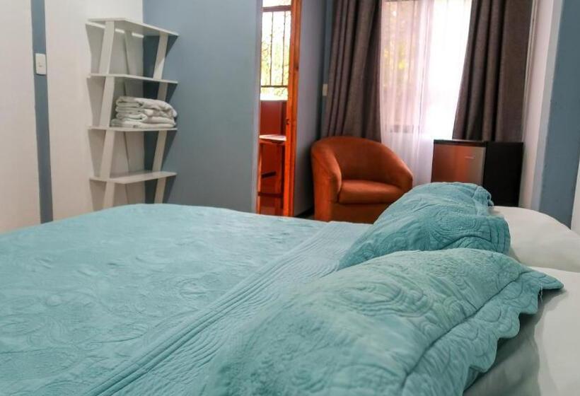 اتاق کلاسیک چهارنفره, Hoja De Oro Corcovado