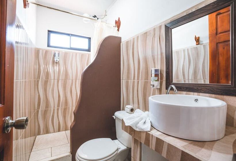 اتاق استاندارد سه نفره, Hoja De Oro Corcovado