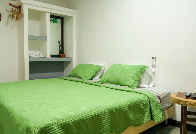 اتاق استاندارد, Hoja De Oro Corcovado