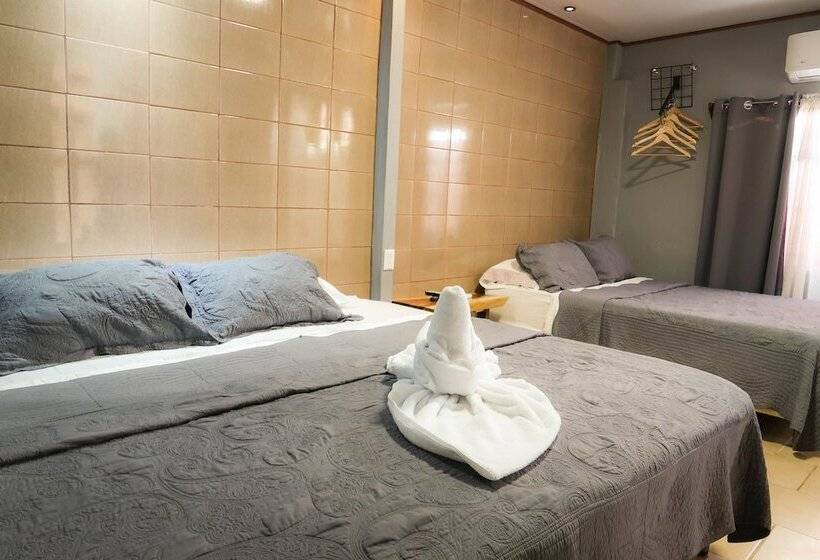 اتاق استاندارد چهار تخته, Hoja De Oro Corcovado