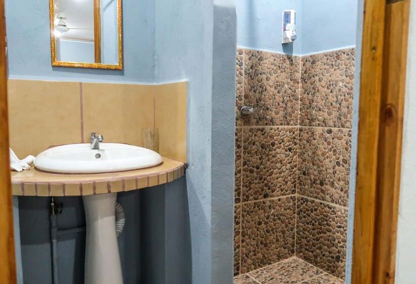 اتاق استاندارد چهار تخته, Hoja De Oro Corcovado