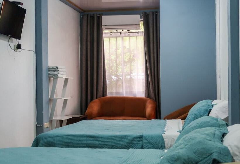 اتاق استاندارد چهار تخته, Hoja De Oro Corcovado