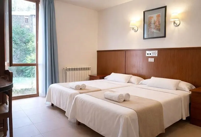 コンフォートトリプルルーム, La Creu By Rda Hotels