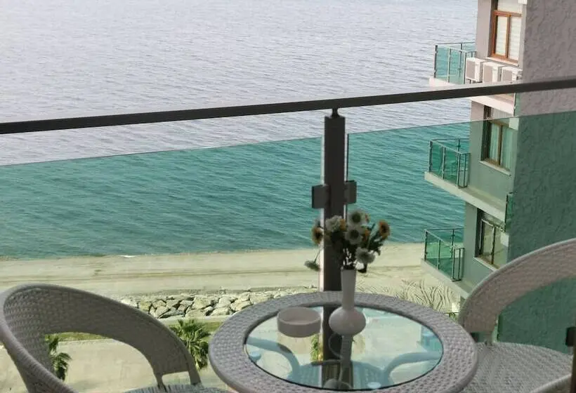 استودیوی استاندارد, Aqua Batumi Hotel & Apartments