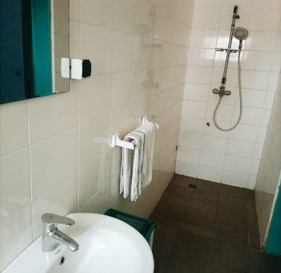 اتاق استاندارد با چشم‌انداز دریا, Le Hublot