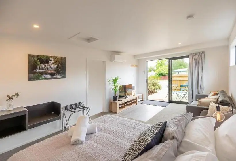 اتاق استاندارد با چشم‌انداز باغ, The Willows Wanaka