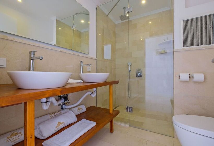 豪华海景房, Highclere Hotel And Spa