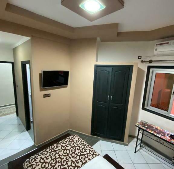 اتاق استاندارد یک نفره, Velsatis