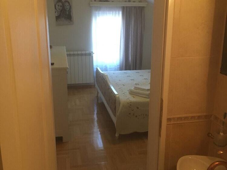 اتاق عادی, Kairos Rooms