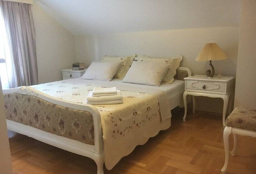 اتاق عادی, Kairos Rooms