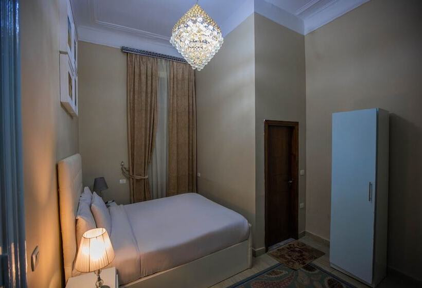 اتاق استاندارد, The Square Boutique