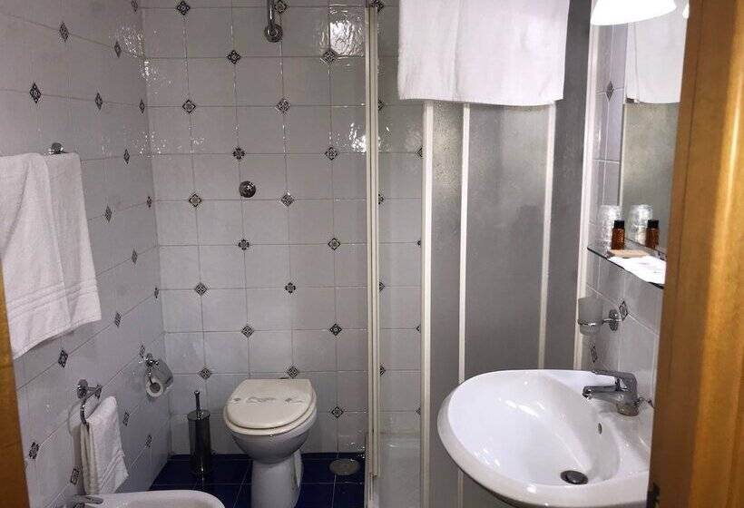 Номер Стандарт, Motel 24h