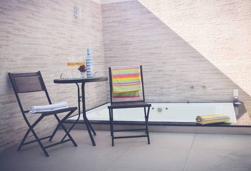 سوییت, Styllus Motel   Adults Only
