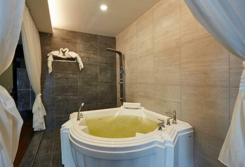 جناح ديلوكس, Dream Luxury