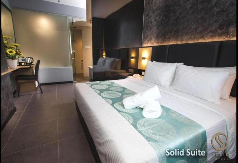 Suite Présidentielle, Solid Hotels