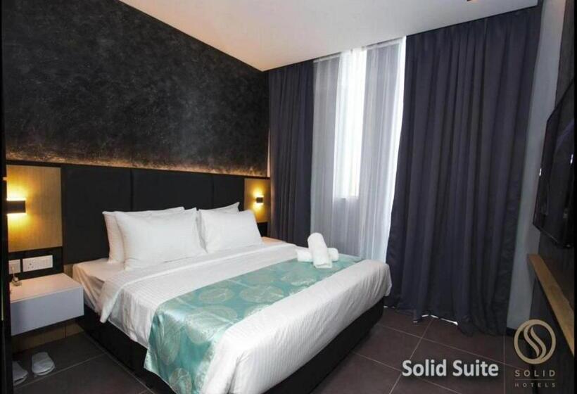 Suite Présidentielle, Solid Hotels