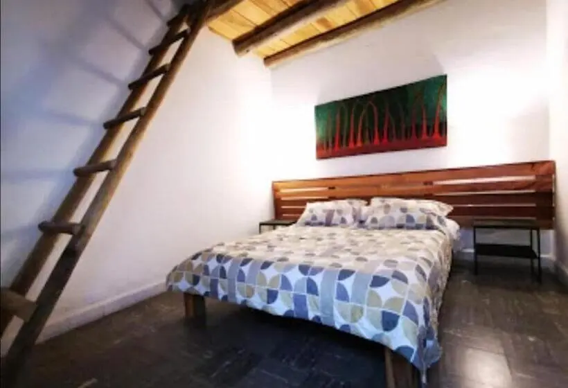Economy-huone, Hostel Once Once