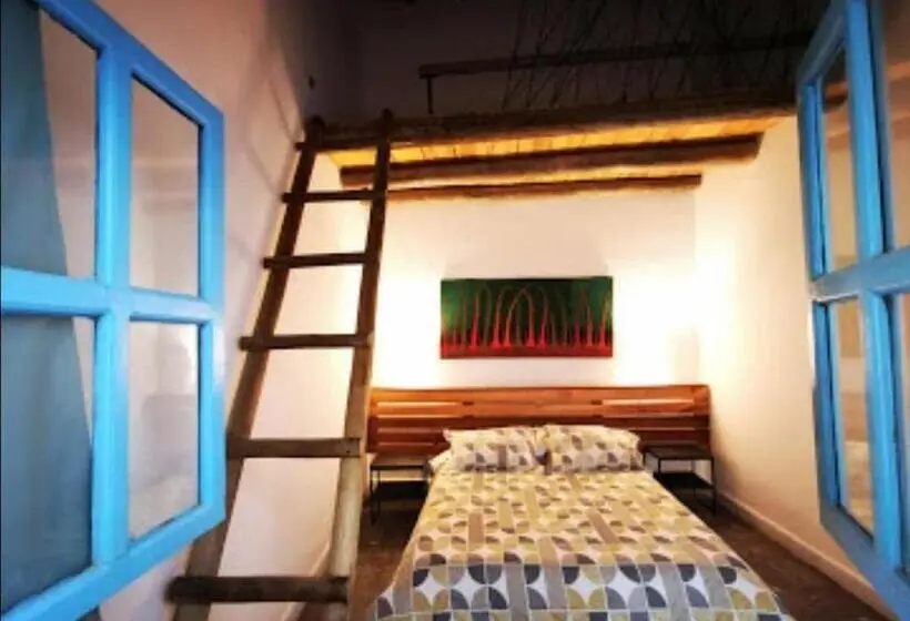 Economy-huone, Hostel Once Once