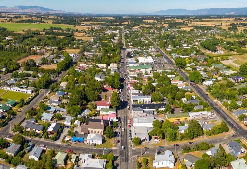 Номер Deluxe, Shy Cottage And Studio