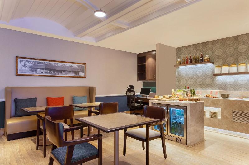 이그제큐티브 스위트, Four Points By Sheraton Kochi Infopark