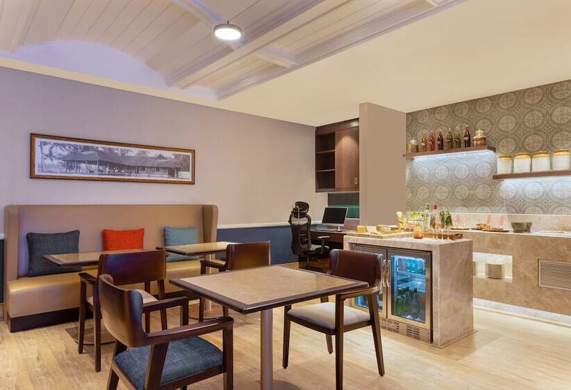 اتاق اجرایی, Four Points By Sheraton Kochi Infopark