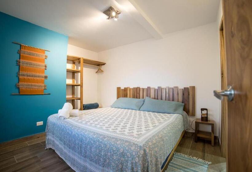 带大床的豪华间, La Caracola