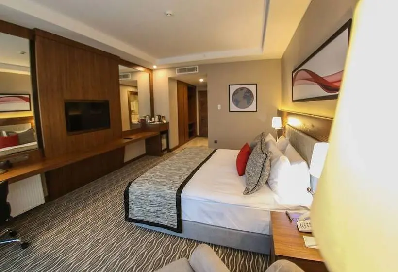 デラックスルーム, Ramada By Wyndham Nigde