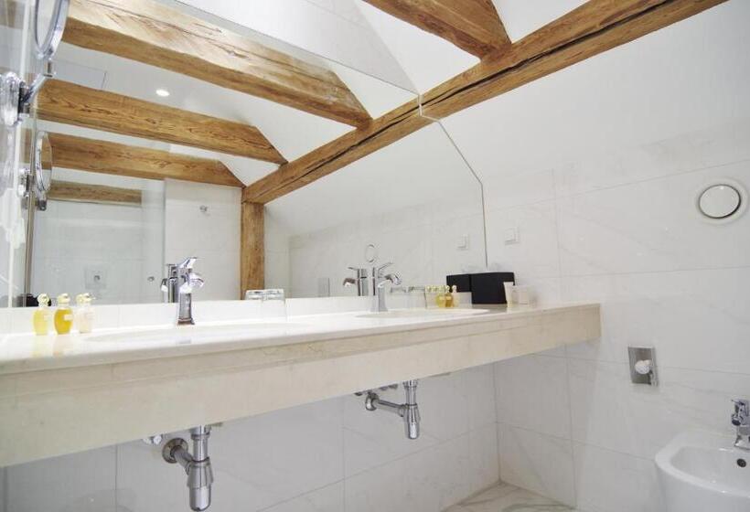 اتاق لوکس, Regent Tallinn