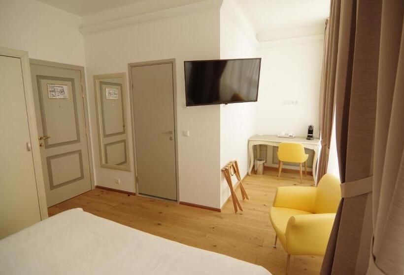 اتاق لوکس, Regent Tallinn
