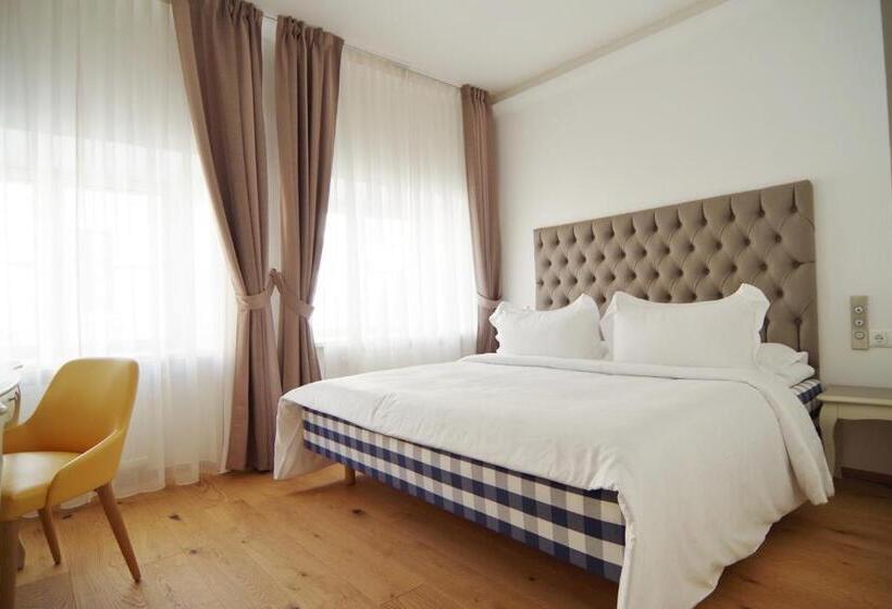 اتاق لوکس, Regent Tallinn