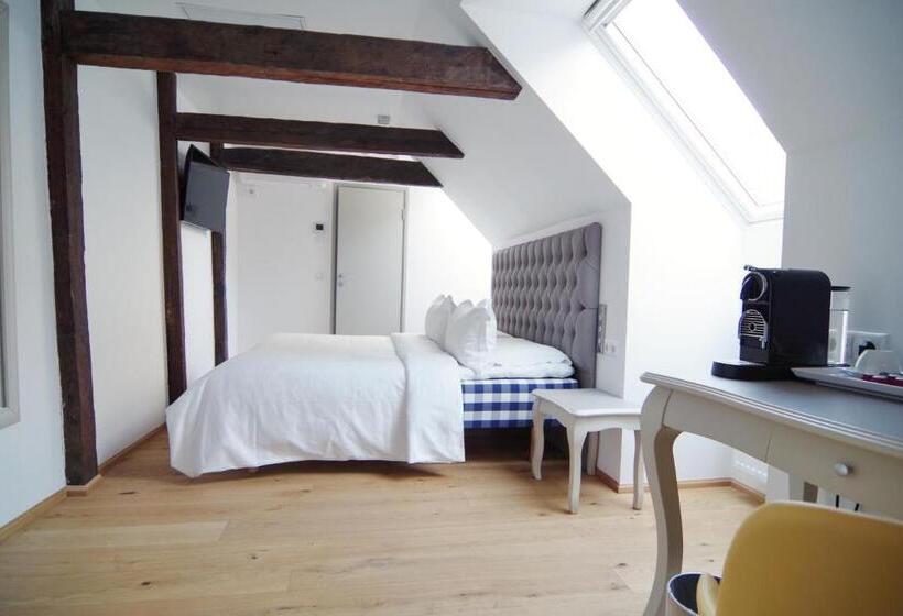 اتاق لوکس, Regent Tallinn